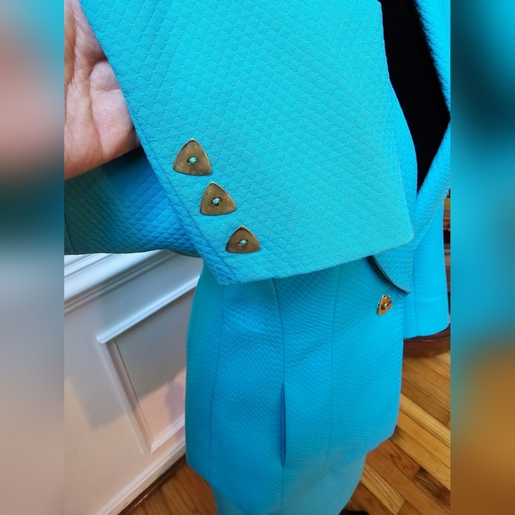 Cache Turquoise Skirt Set - Picture 6 of 16
